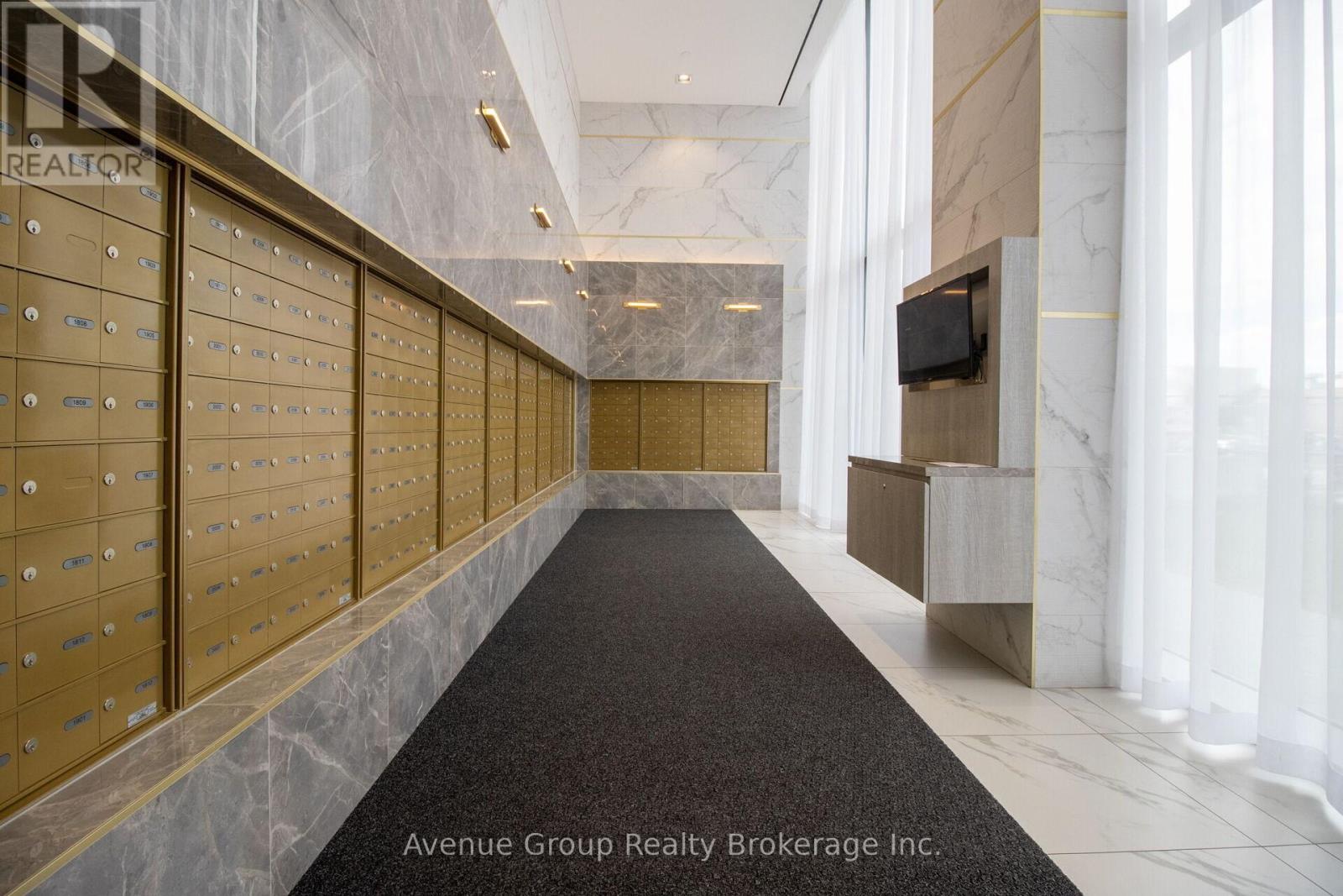 2801 - 898 Portage Parkway, Vaughan, Ontario  L4K 0J6 - Photo 3 - N12907208