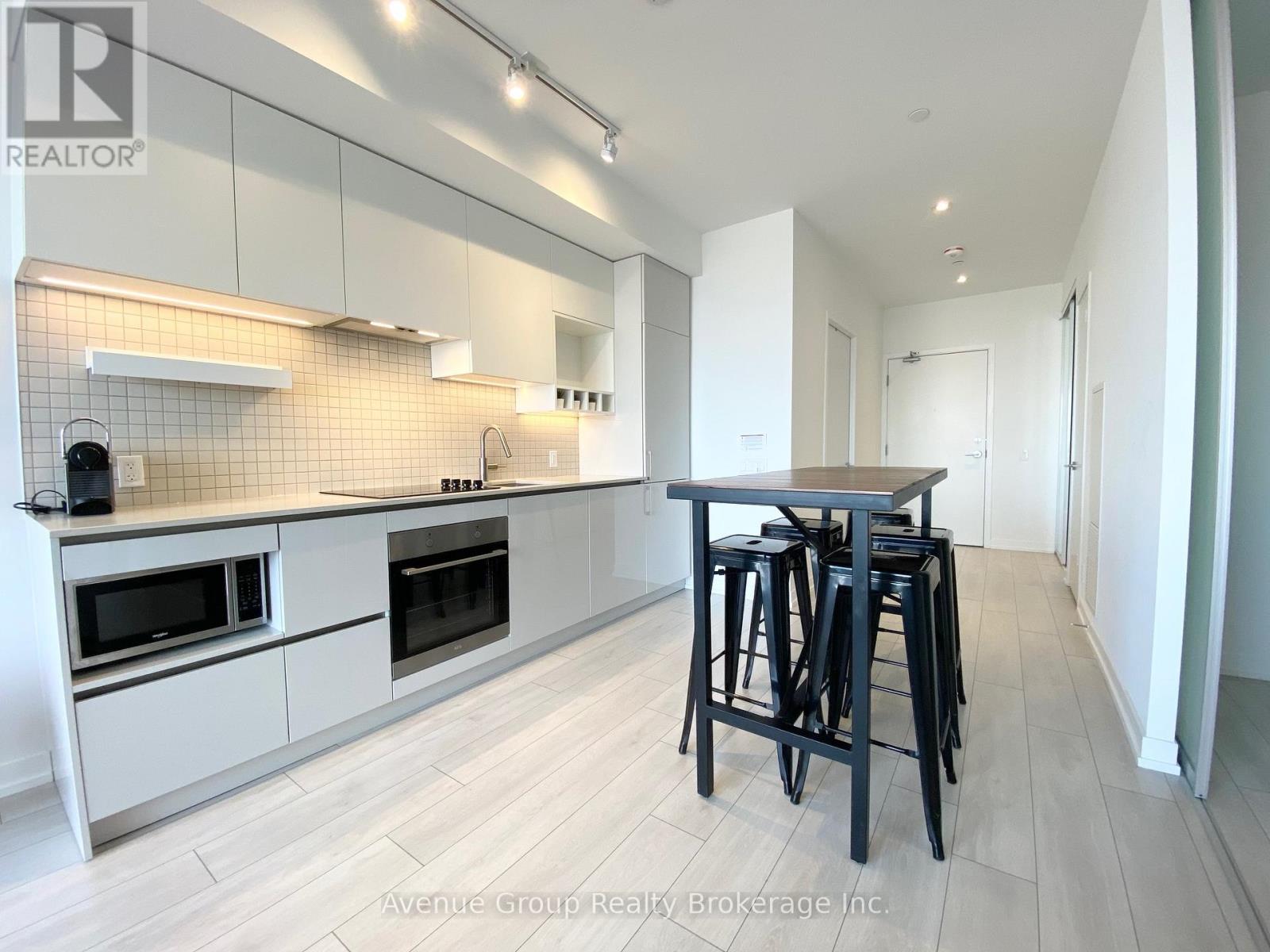 2801 - 898 Portage Parkway, Vaughan, Ontario  L4K 0J6 - Photo 4 - N12907208