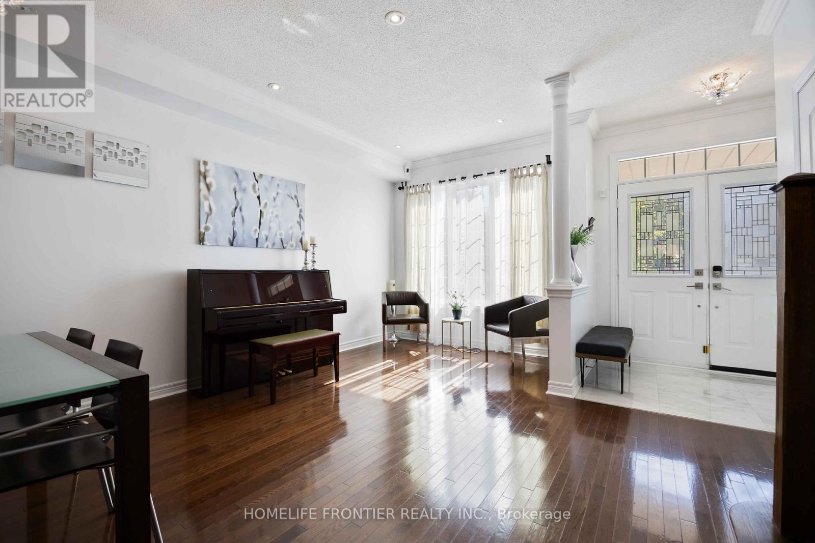 26 Barnstone Drive, Markham, Ontario  L6E 2B3 - Photo 11 - N12906724