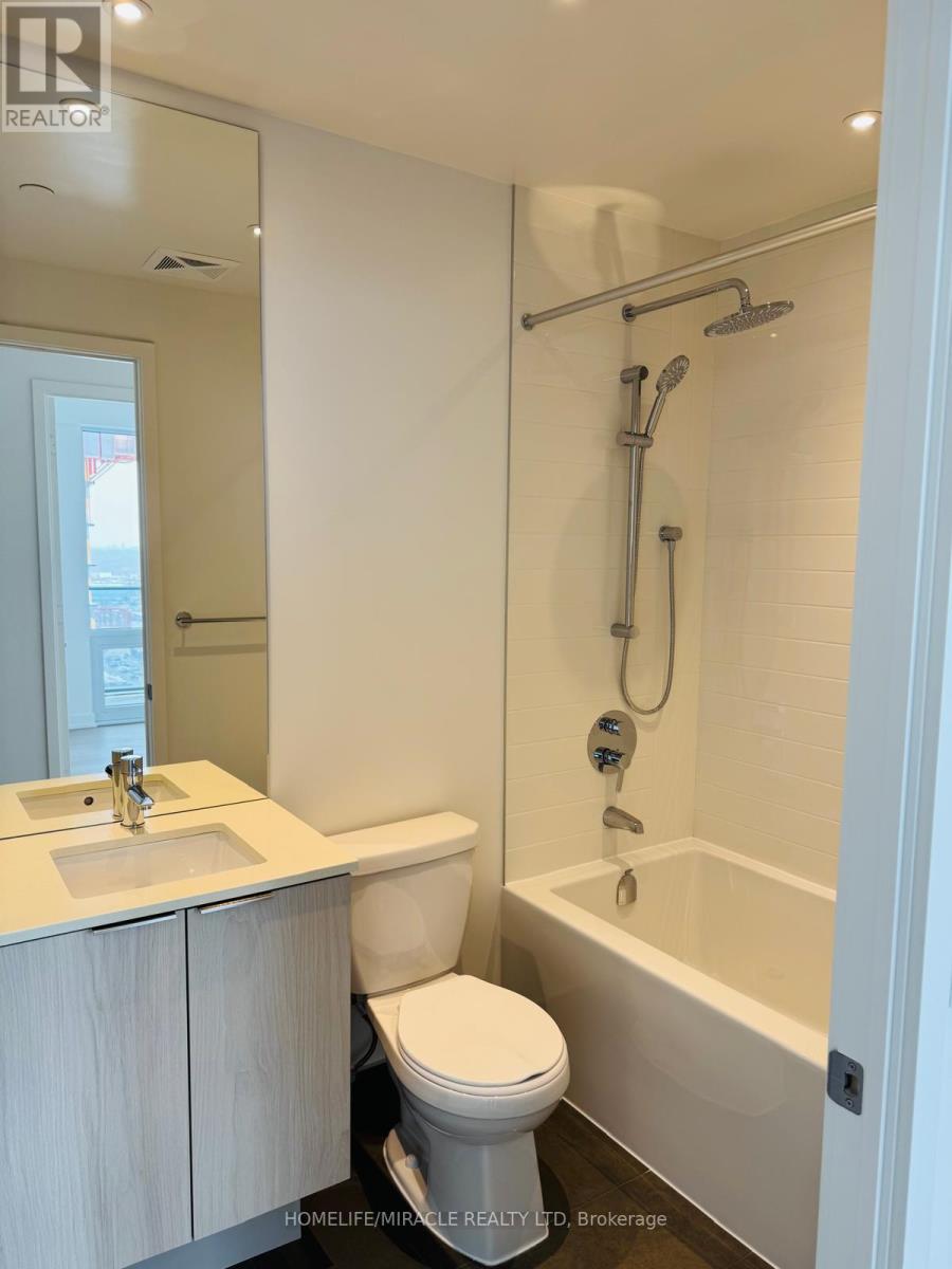 2211 - 448 Burnhamthorpe Road, Mississauga, Ontario  L5B 0R4 - Photo 12 - W12907206