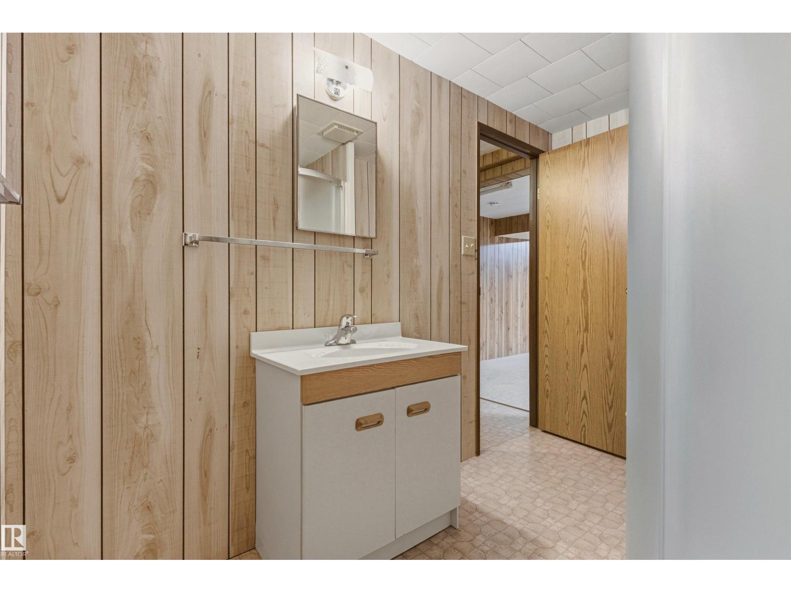 10670 153 Av Nw, Edmonton, Alberta  T5X 5R7 - Photo 35 - E4478607