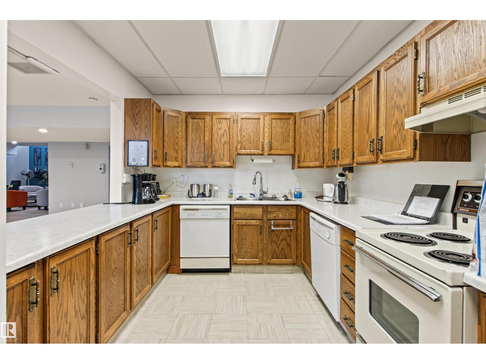 10670 153 Av Nw, Edmonton, Alberta  T5X 5R7 - Photo 47 - E4478607