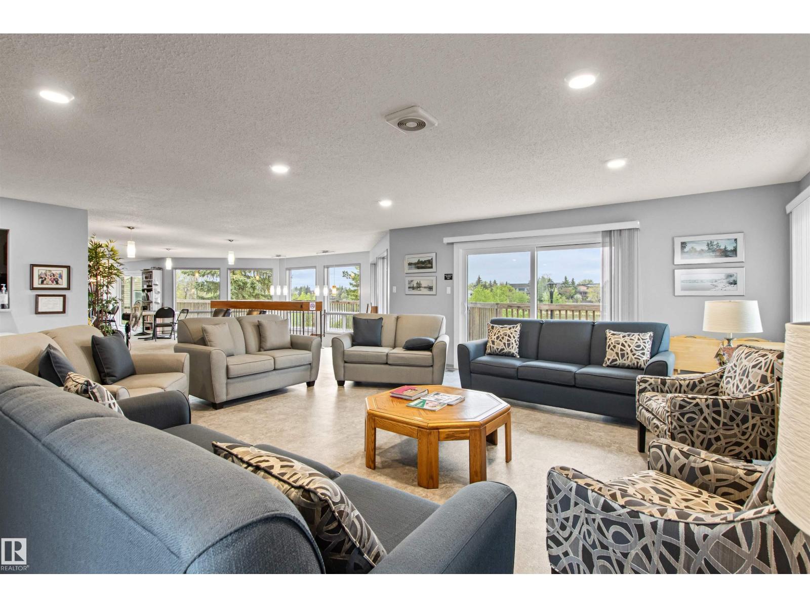 10670 153 Av Nw, Edmonton, Alberta  T5X 5R7 - Photo 49 - E4478607