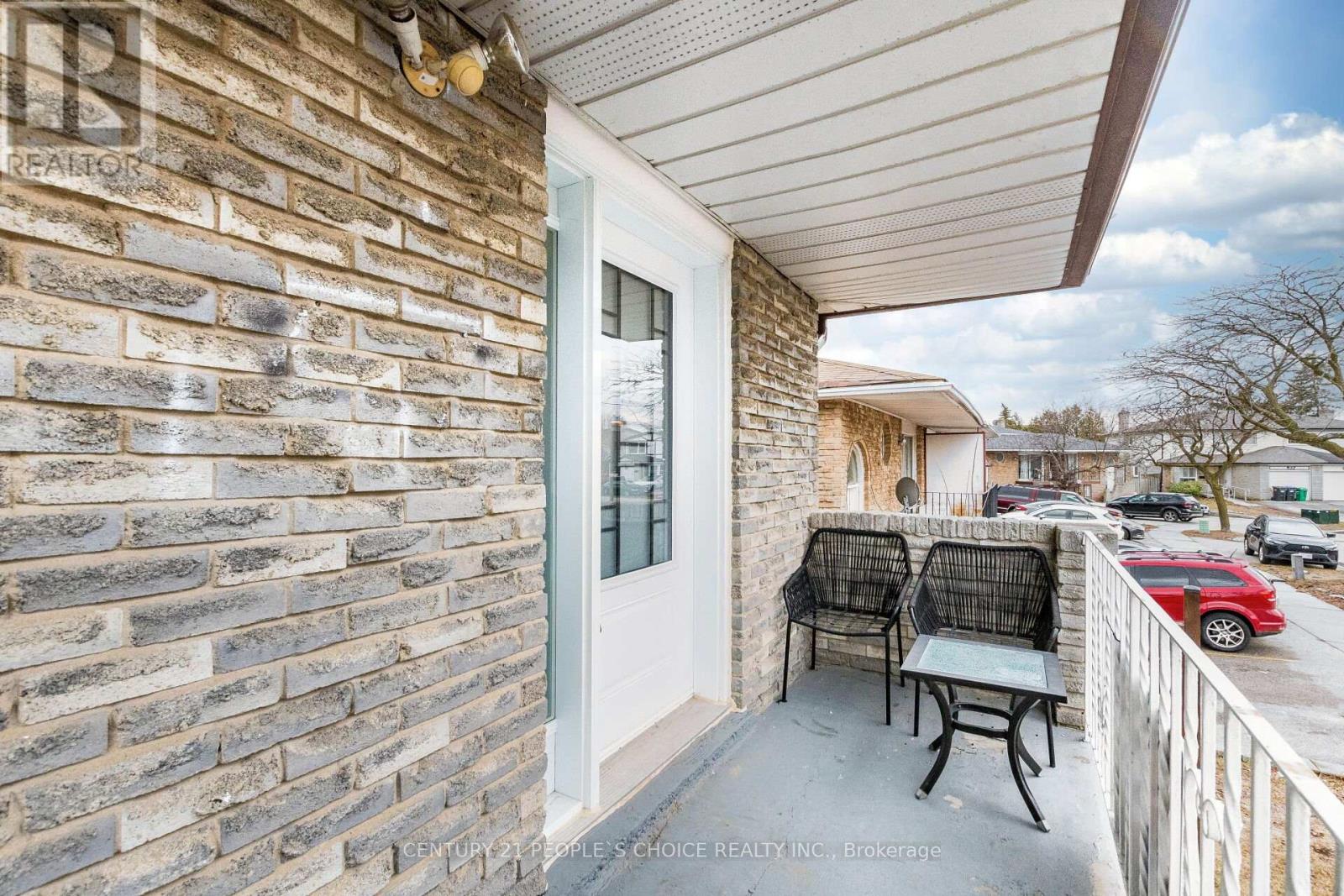 46 Abell Drive, Brampton, Ontario  L6V 2V8 - Photo 3 - W12861464