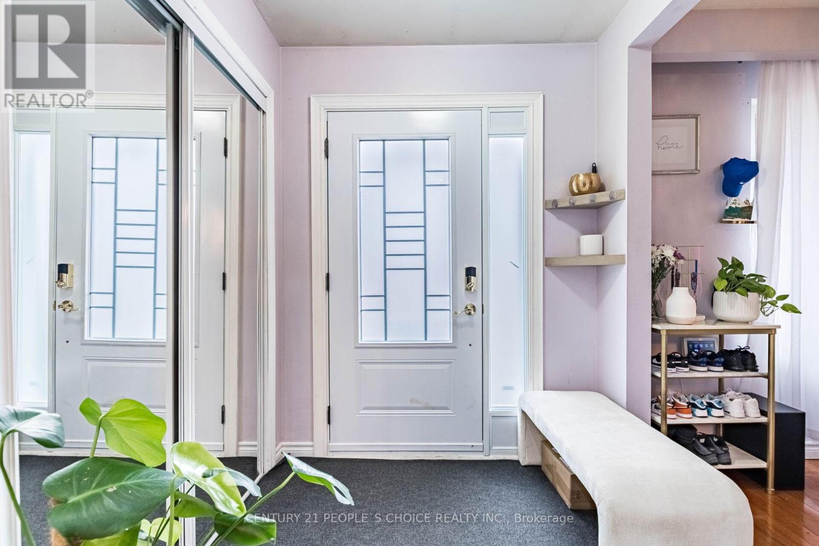 46 Abell Drive, Brampton, Ontario  L6V 2V8 - Photo 4 - W12861464