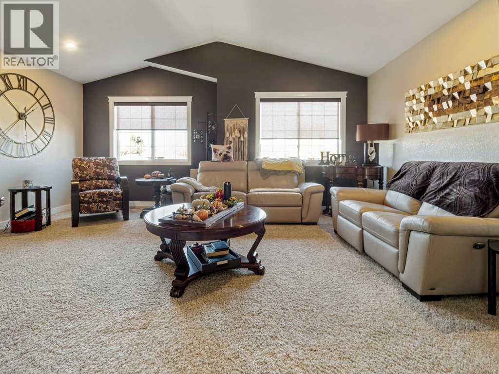 425 Fairmont Boulevard S, Lethbridge, Alberta  T1K 7G2 - Photo 5 - A2267871