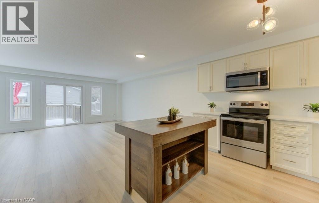 315 Tagge Crescent, Kitchener, Ontario  N2K 3R7 - Photo 8 - 40810541