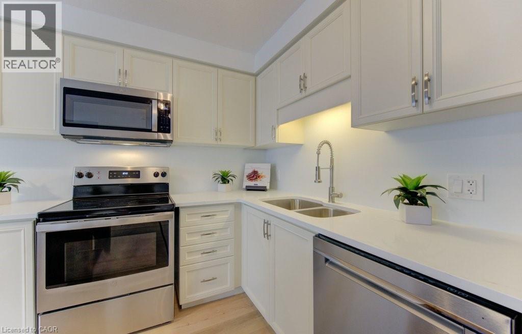 315 Tagge Crescent, Kitchener, Ontario  N2K 3R7 - Photo 10 - 40810541