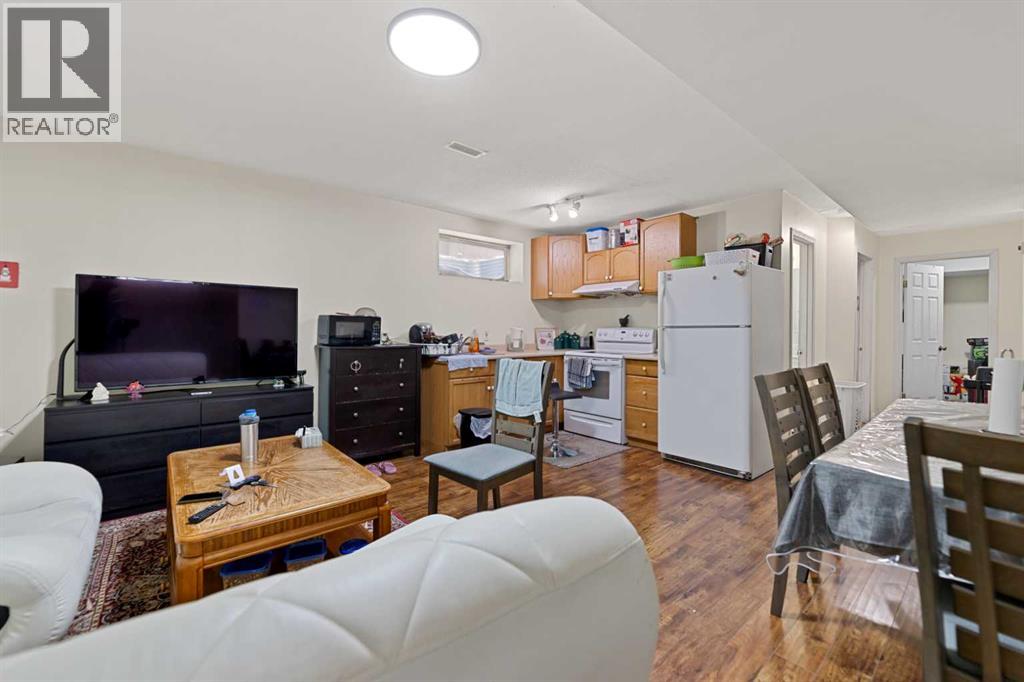 101 Taravista Crescent, Calgary, Alberta  T3J 4N8 - Photo 25 - A2288682