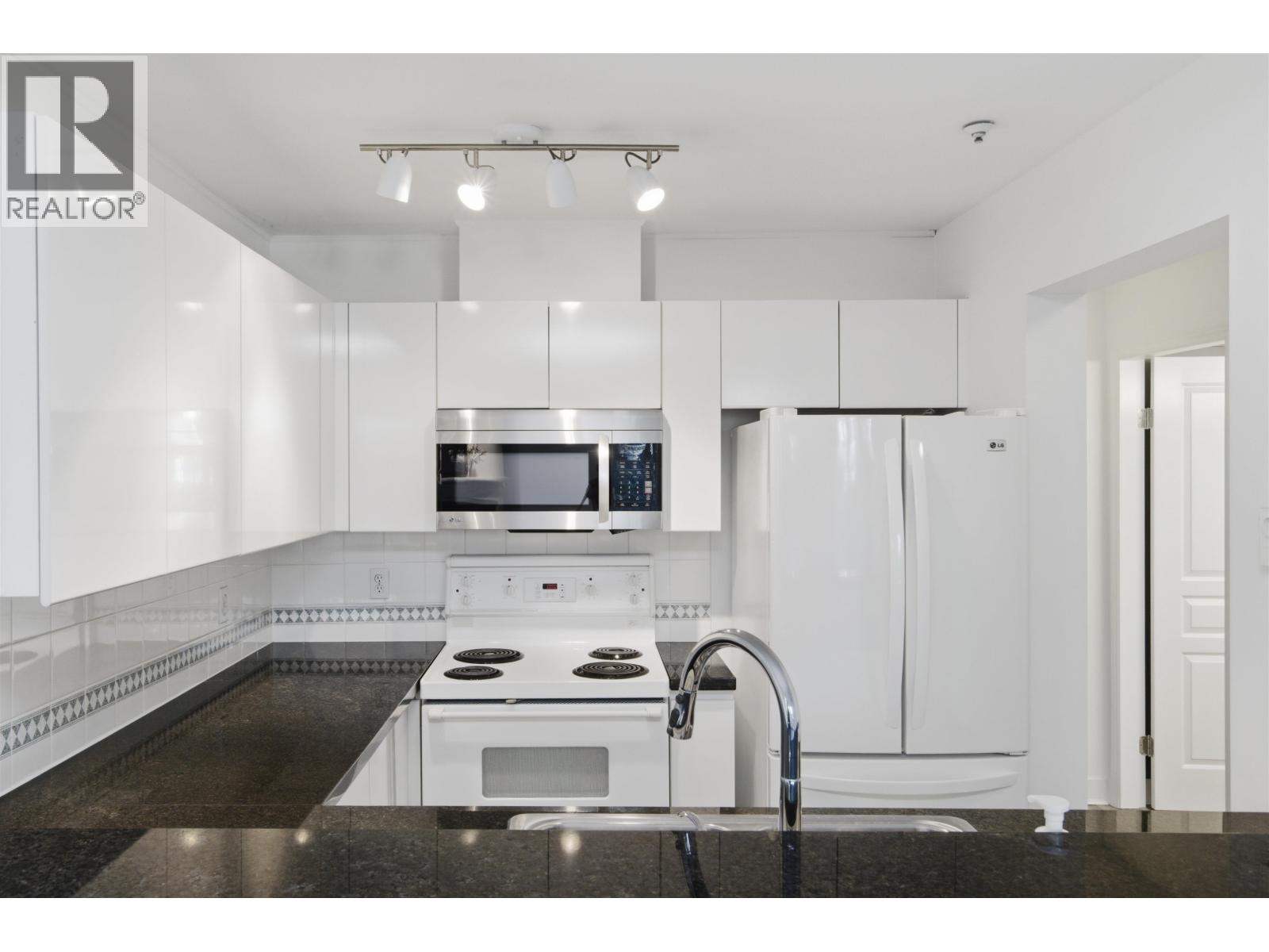 101 8460 Jellicoe Street, Vancouver, British Columbia  V5S 4S8 - Photo 18 - R3098181