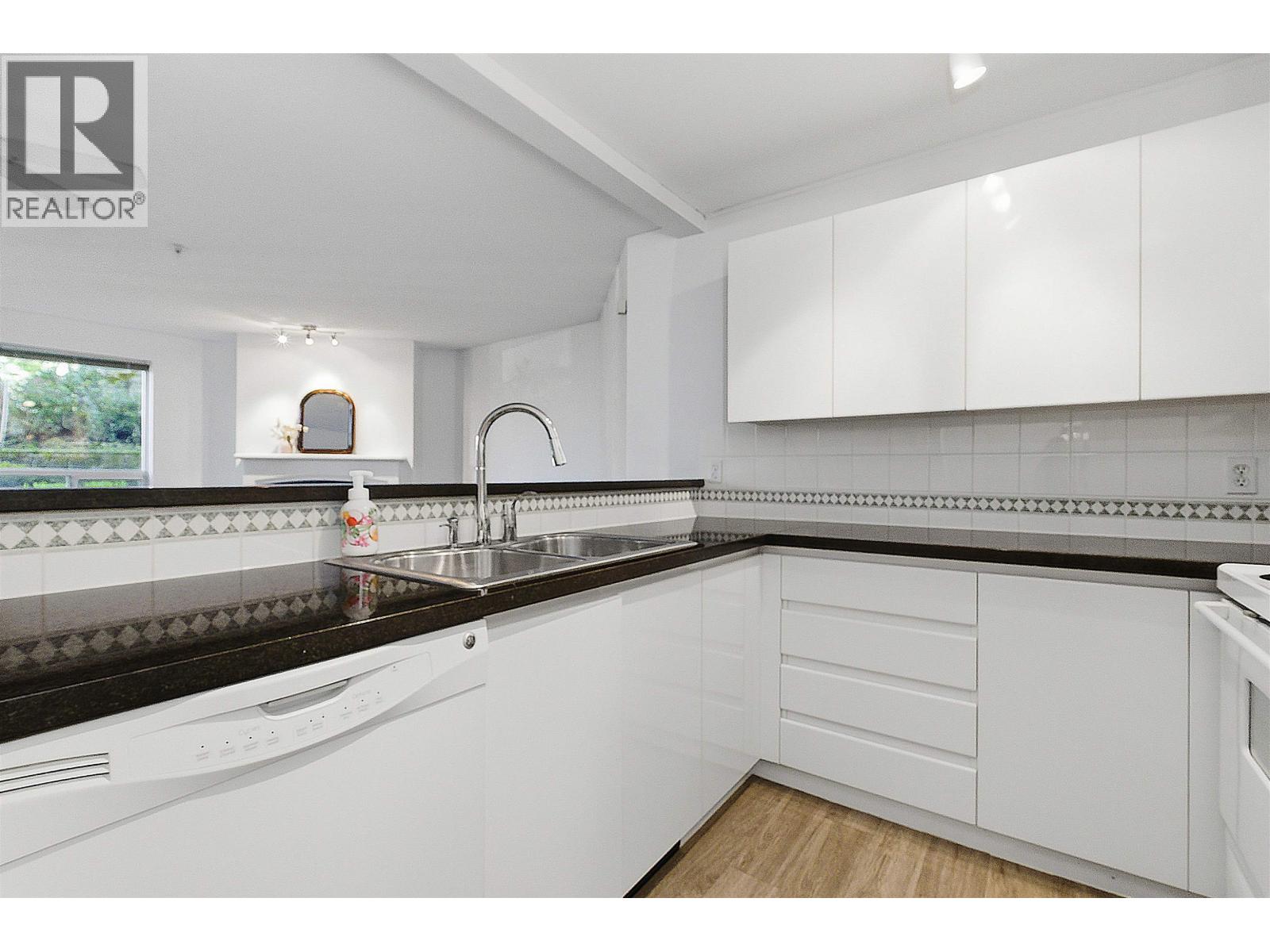 101 8460 Jellicoe Street, Vancouver, British Columbia  V5S 4S8 - Photo 15 - R3098181