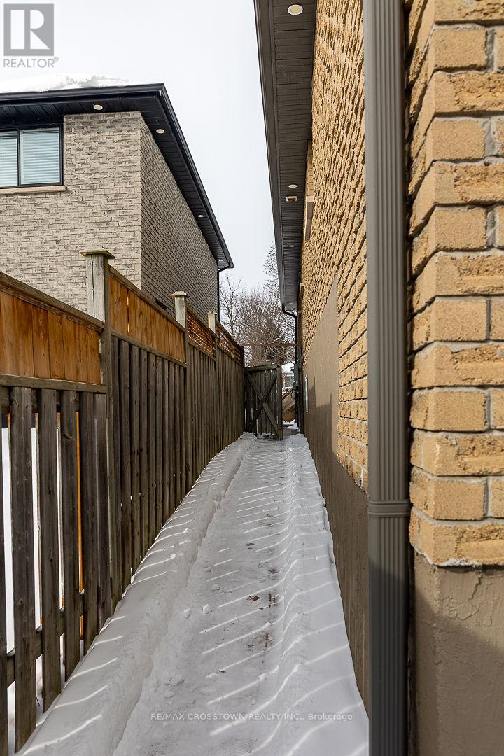 101 Crown Crescent, Bradford West Gwillimbury, Ontario  L3Z 2M2 - Photo 42 - N12736462