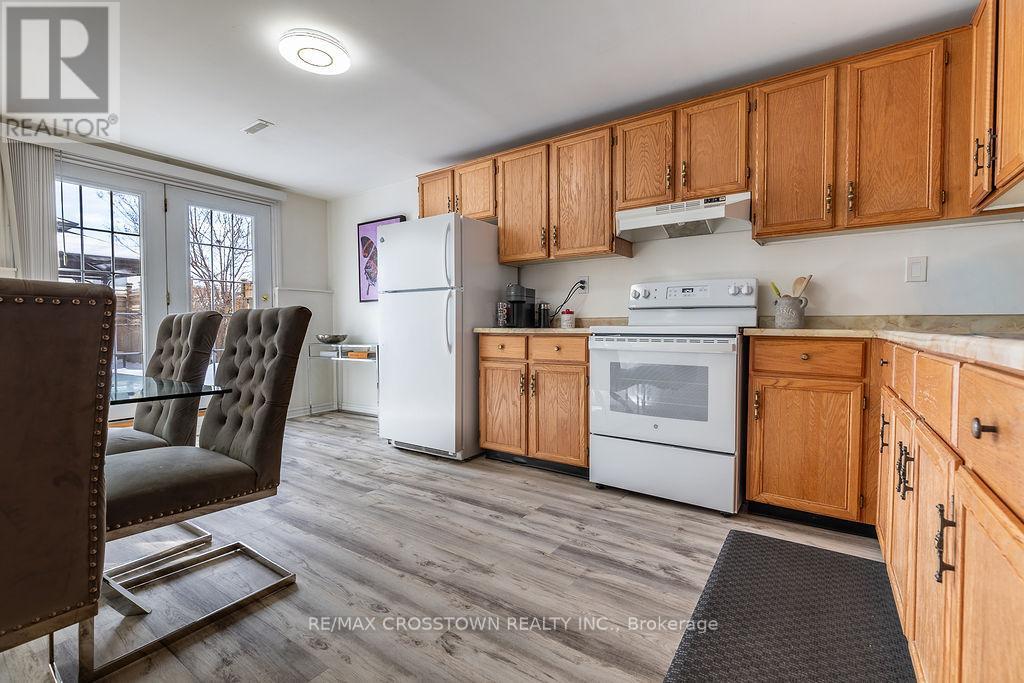 101 Crown Crescent, Bradford West Gwillimbury, Ontario  L3Z 2M2 - Photo 28 - N12736462