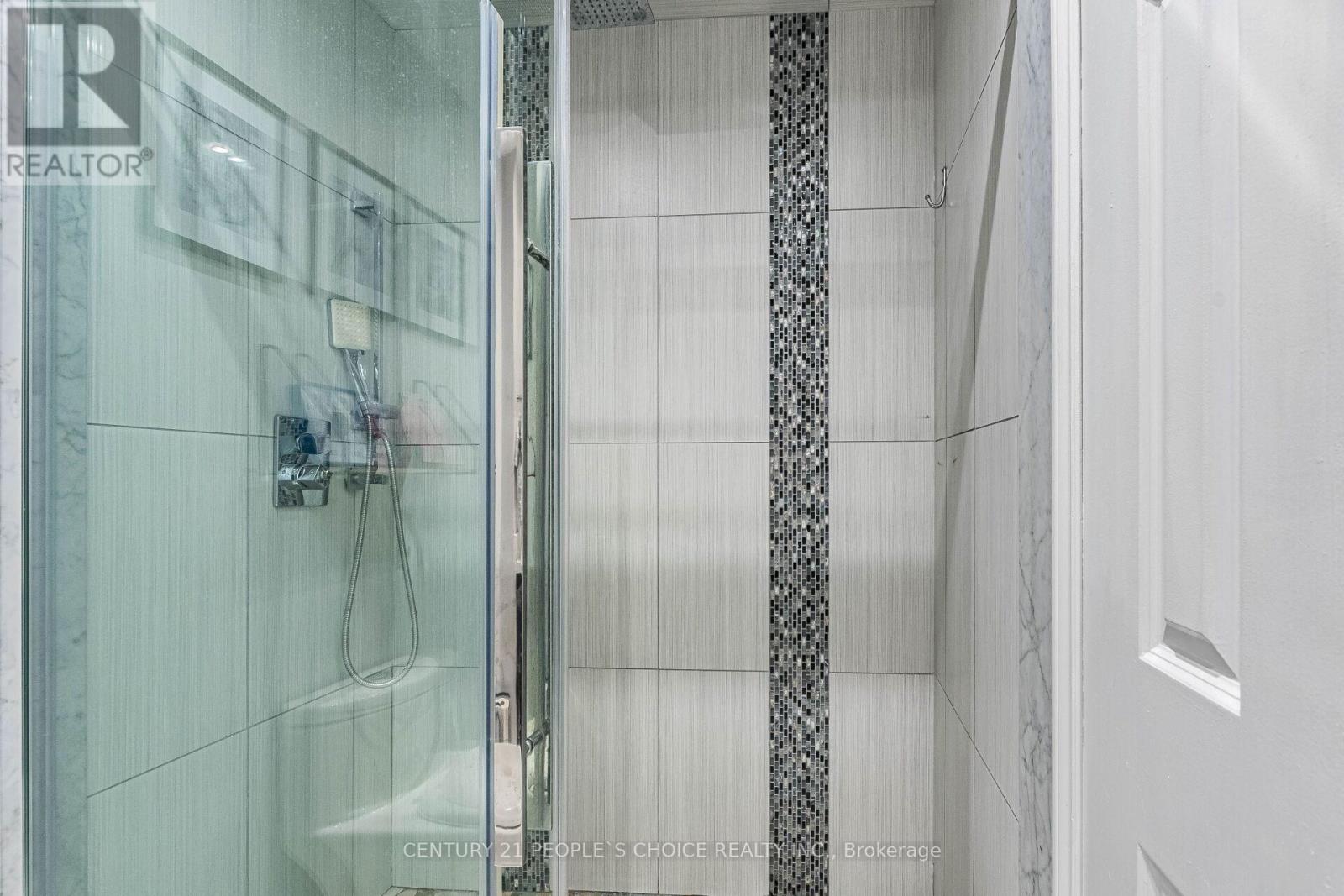 46 Abell Drive, Brampton, Ontario  L6V 2V8 - Photo 32 - W12861464