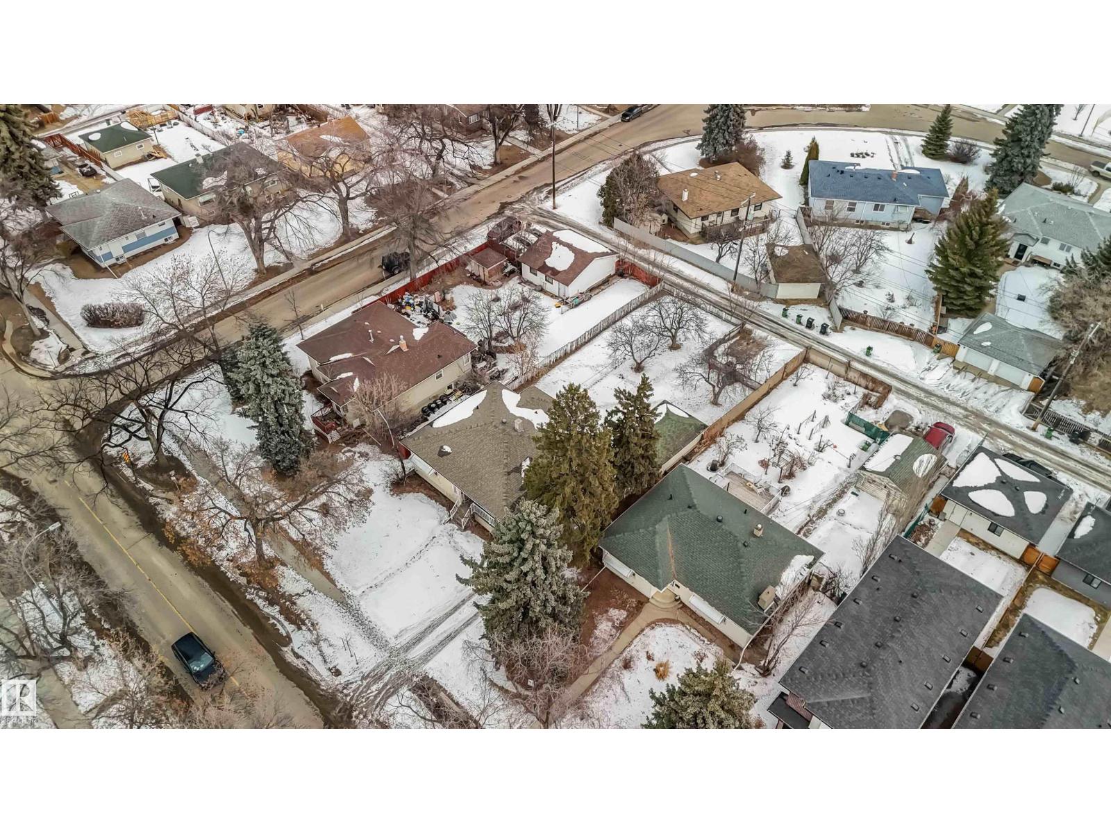 10975 116 St Nw, Edmonton, Alberta  T5H 3M7 - Photo 9 - E4478024