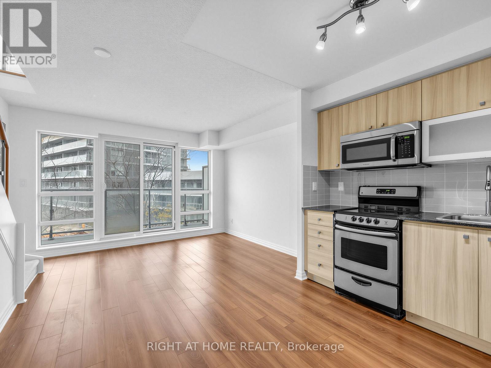 318 - 2015 Sheppard Avenue E, Toronto, Ontario  M2J 0B3 - Photo 3 - C12907218