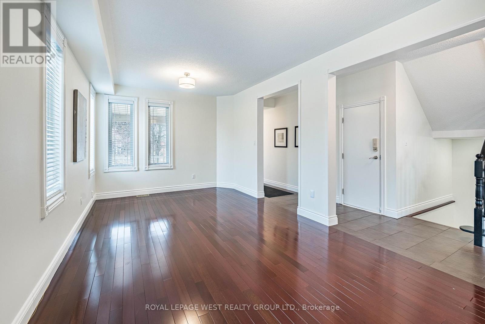 52 Long Island Crescent, Toronto, Ontario  M1C 5E4 - Photo 3 - E12905668