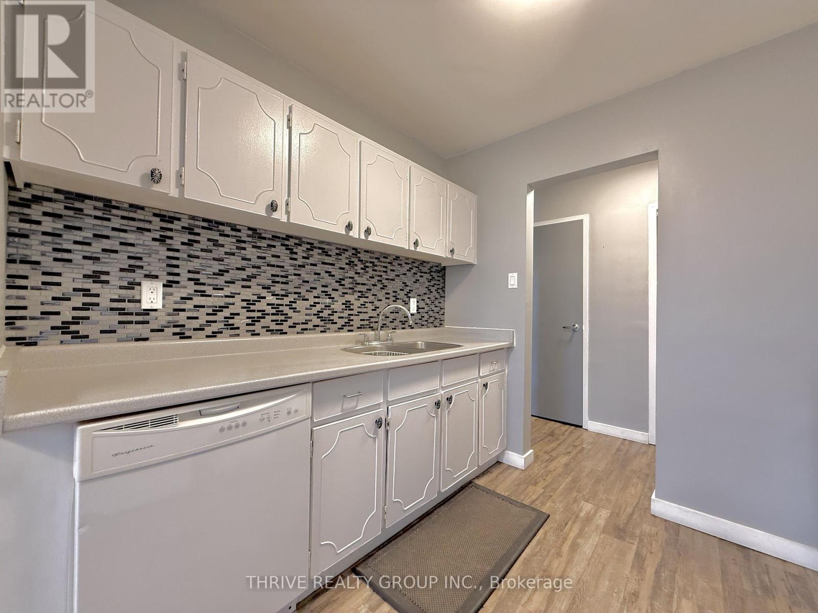 9 - 635 Wonderland Road S, London South, Ontario  N6K 1M1 - Photo 10 - X12709792