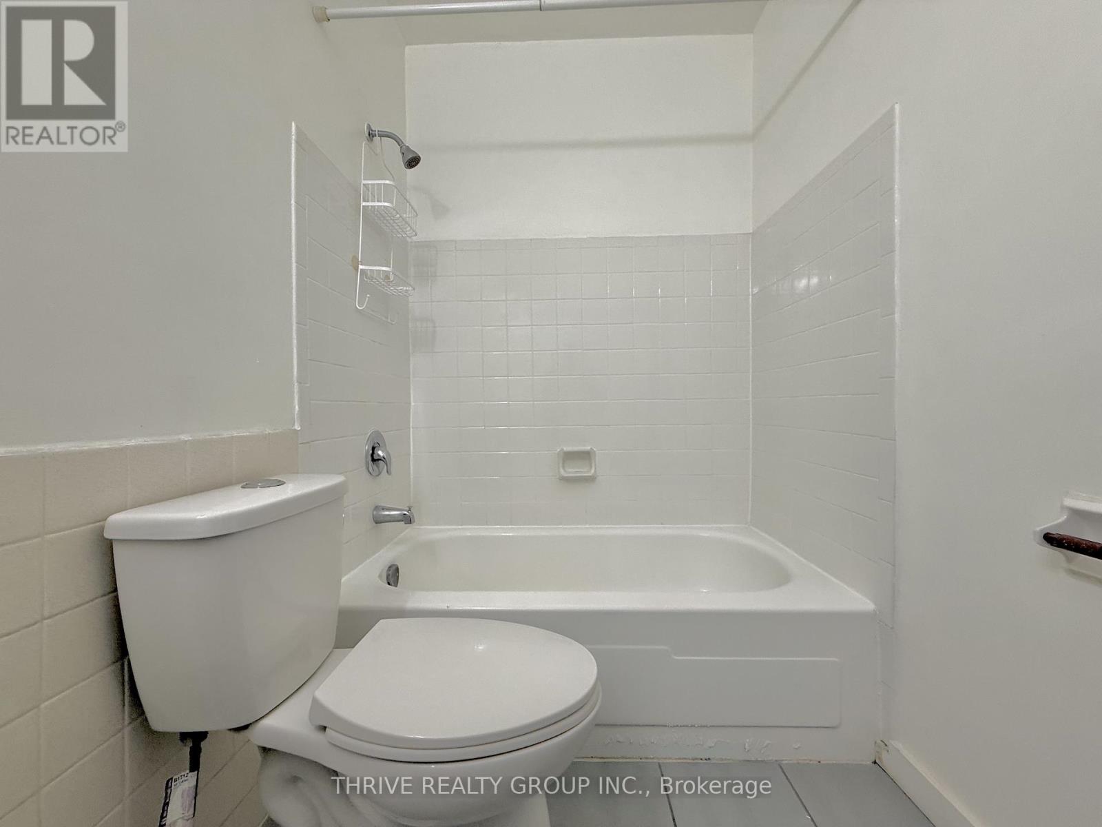 9 - 635 Wonderland Road S, London South, Ontario  N6K 1M1 - Photo 12 - X12709792