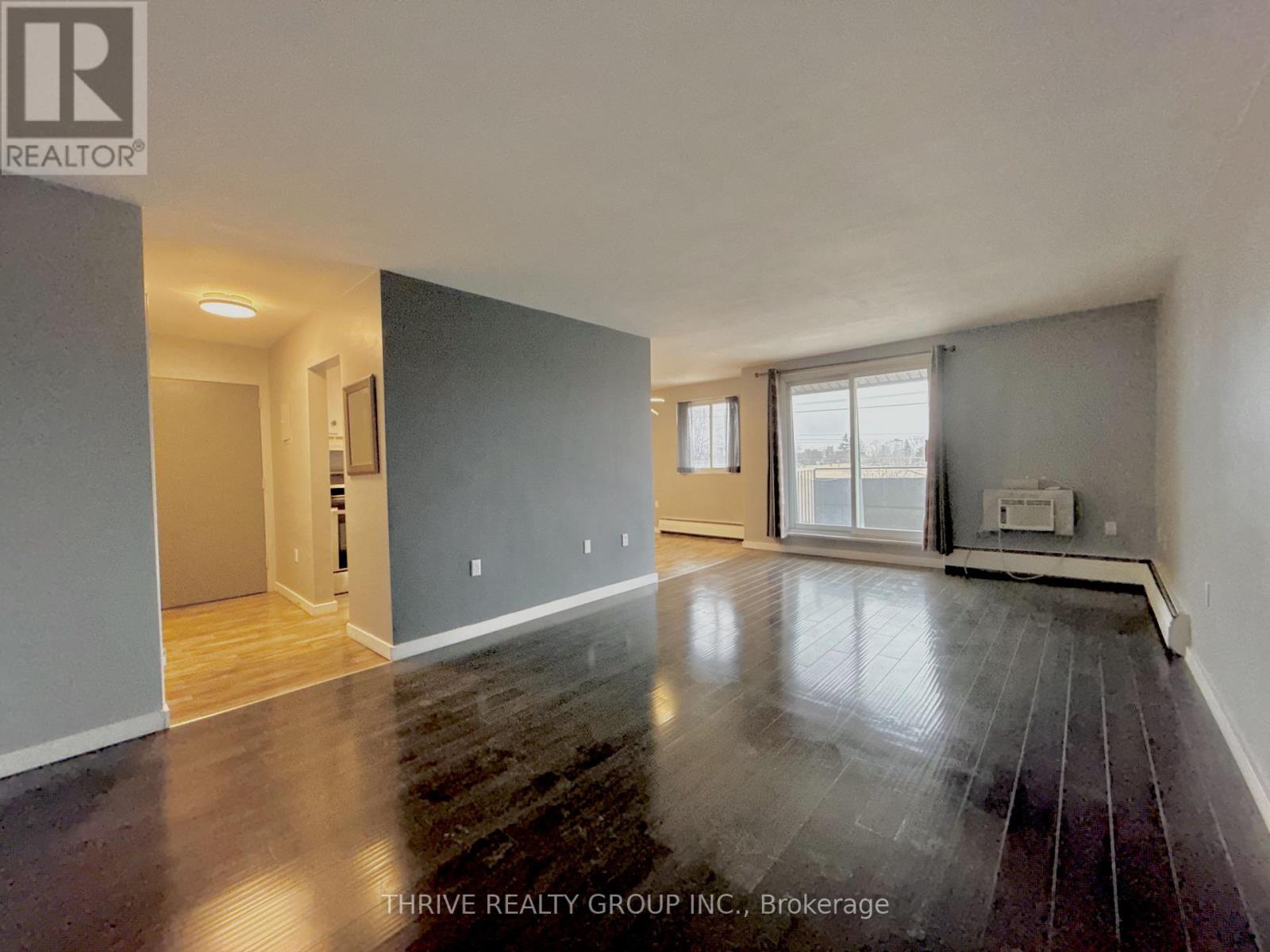 9 - 635 Wonderland Road S, London South, Ontario  N6K 1M1 - Photo 5 - X12709792