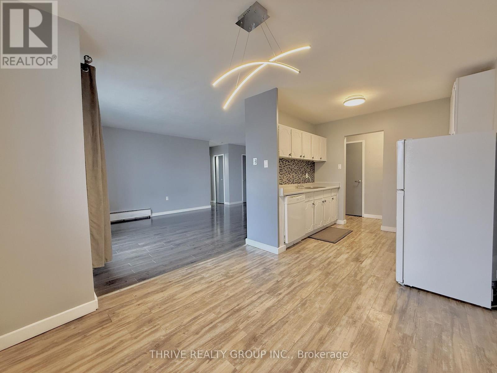 9 - 635 Wonderland Road S, London South, Ontario  N6K 1M1 - Photo 4 - X12709792