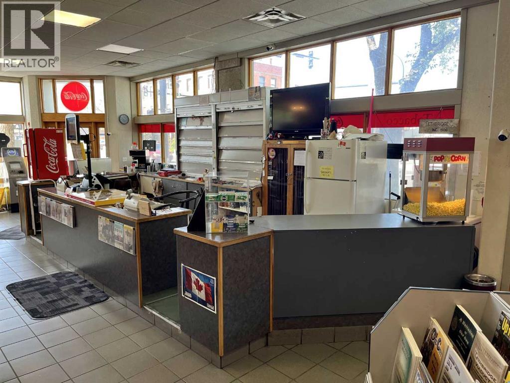 301 5 Street S, Lethbridge, Alberta  T1J 2B4 - Photo 2 - A2259078