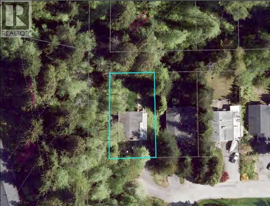 1912 Clarke Street, Port Moody, British Columbia  V3H 1X9 - Photo 2 - R3102006