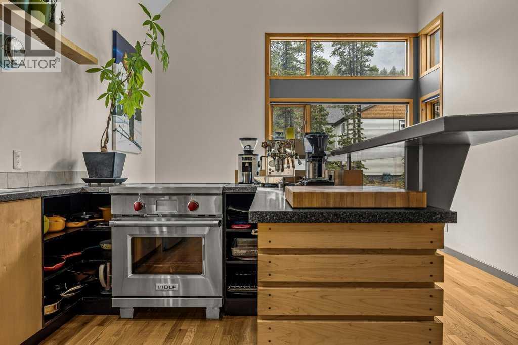 852 Lawrence Grassi Ridge, Canmore, Alberta  T1W 2Y6 - Photo 9 - A2295203