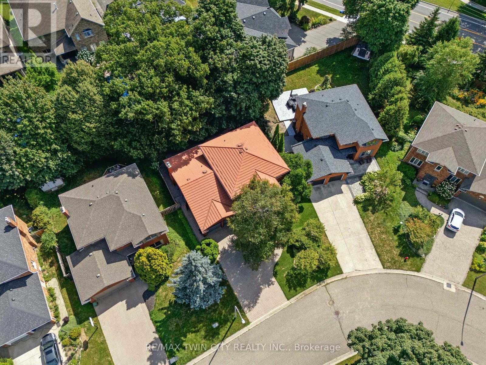 91 Abbey Close, Hamilton (Ancaster), Ontario  L9G 4K9 - Photo 9 - X12907226