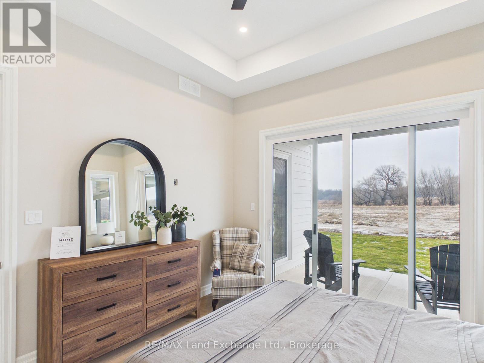 119 Inverness Street N, Kincardine, Ontario  N2Z 1J4 - Photo 11 - X12462500