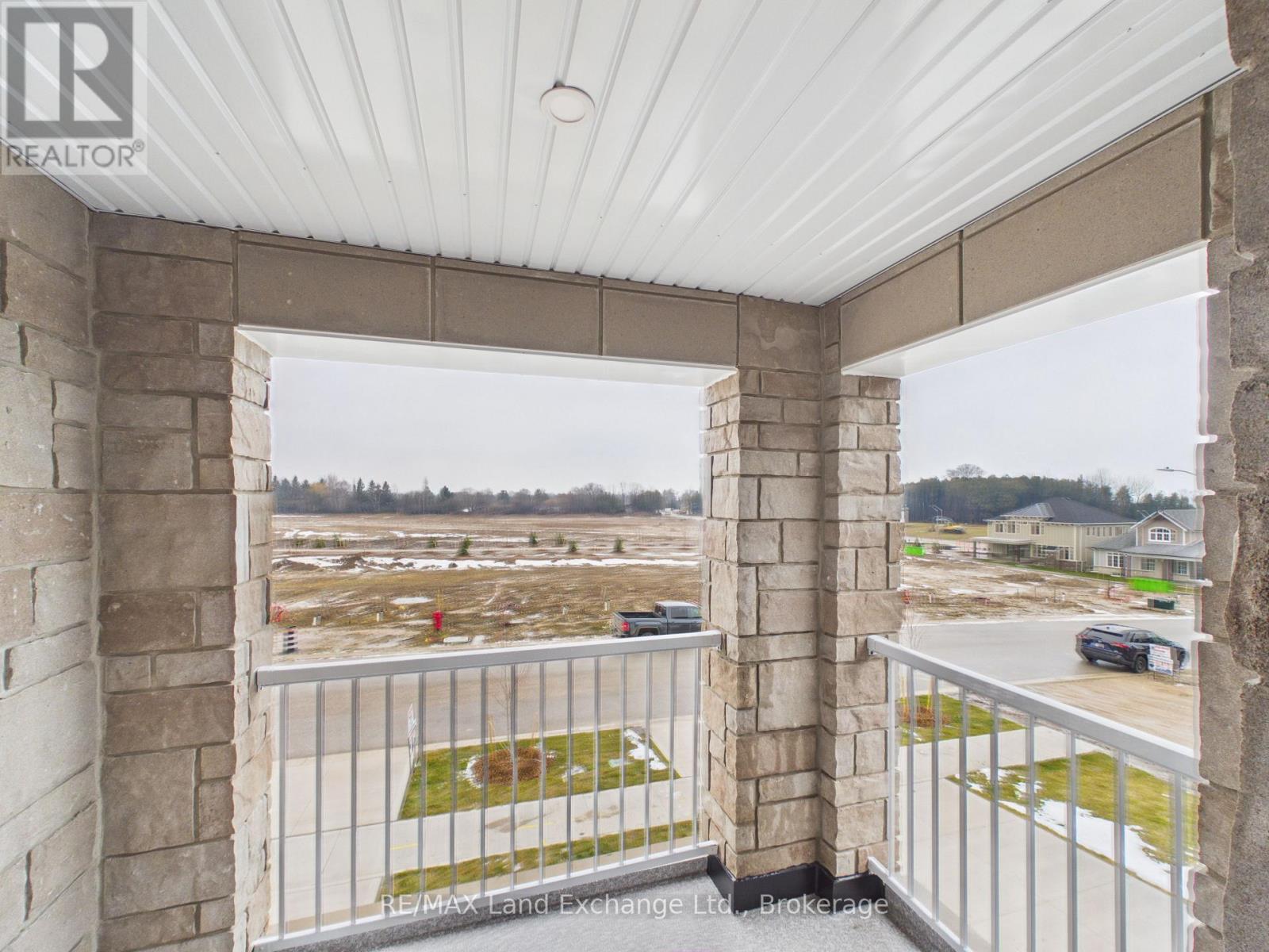 119 Inverness Street N, Kincardine, Ontario  N2Z 1J4 - Photo 3 - X12462500