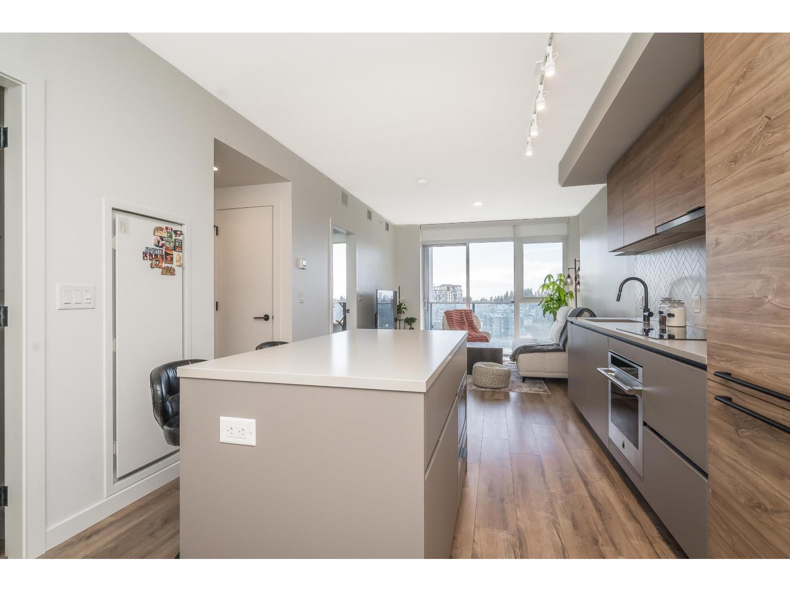 1301 13428 105 Avenue, Surrey, British Columbia  V3T 0S6 - Photo 7 - R3100700