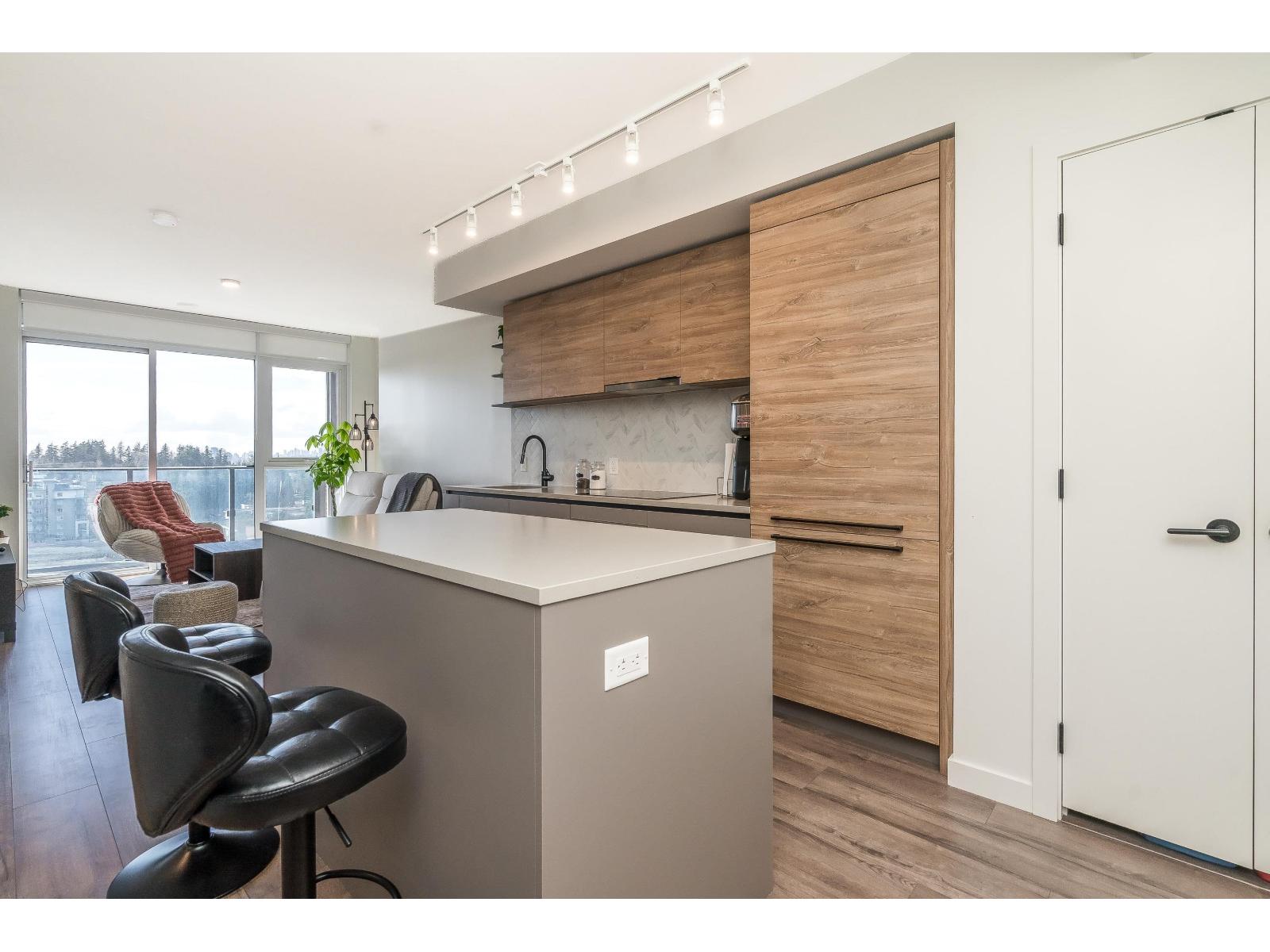 1301 13428 105 Avenue, Surrey, British Columbia  V3T 0S6 - Photo 5 - R3100700