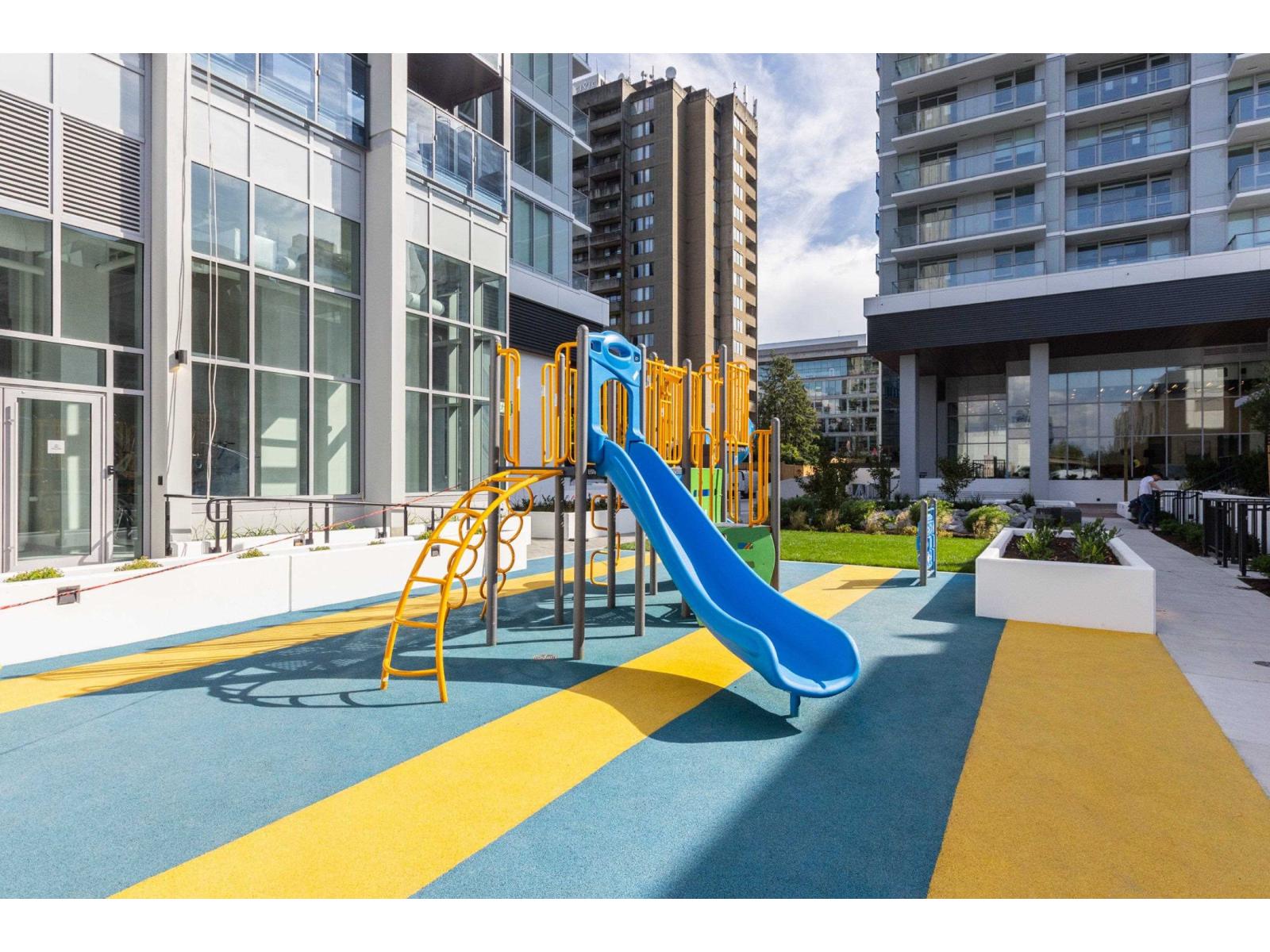 1301 13428 105 Avenue, Surrey, British Columbia  V3T 0S6 - Photo 33 - R3100700