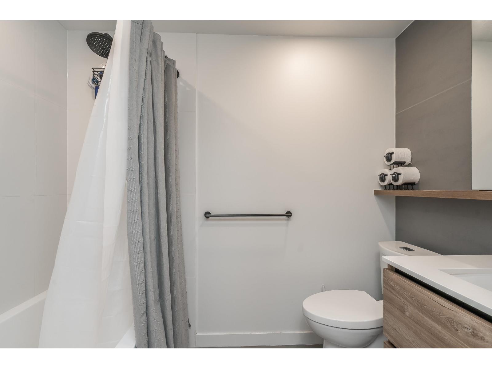 1301 13428 105 Avenue, Surrey, British Columbia  V3T 0S6 - Photo 17 - R3100700