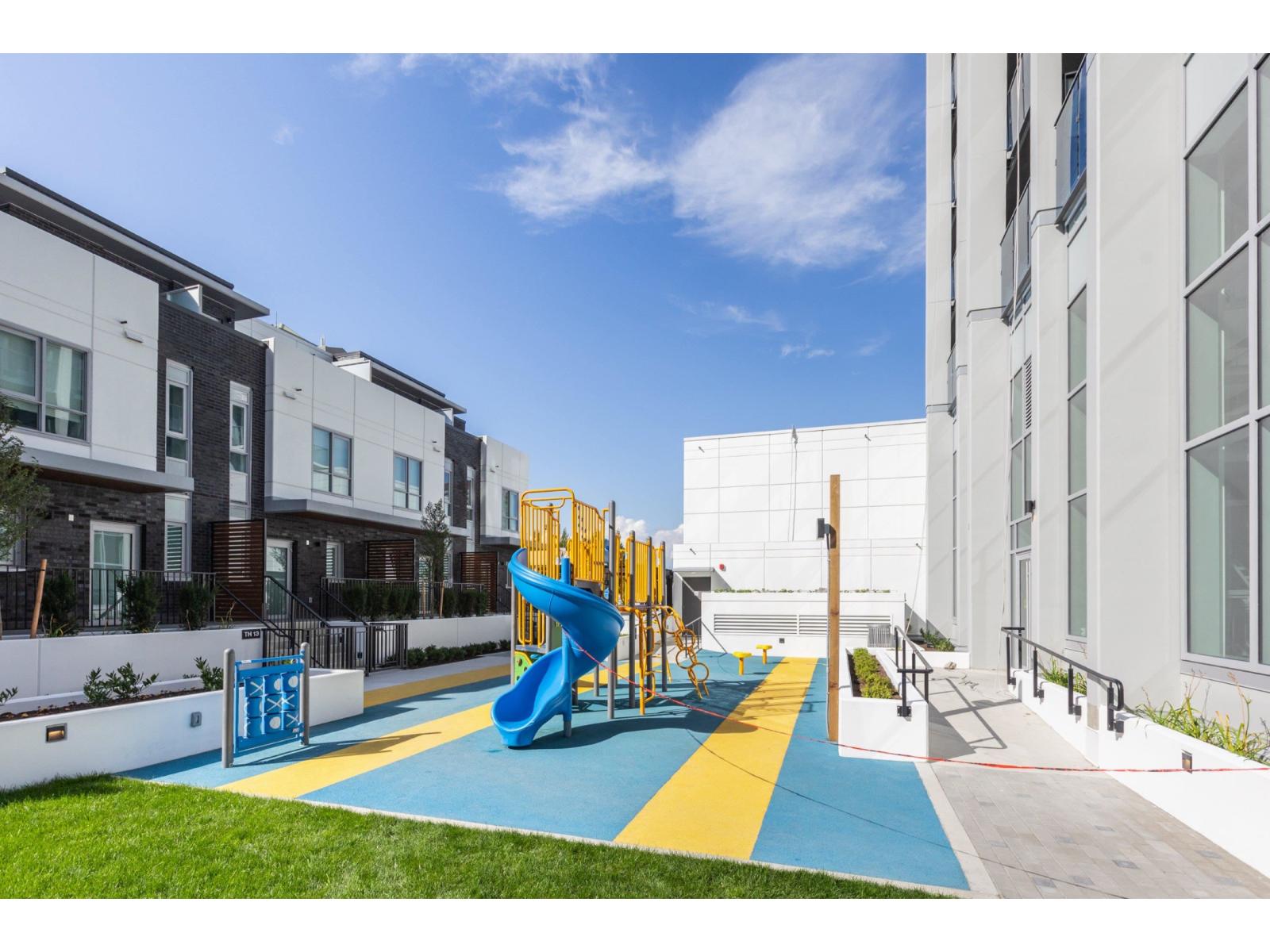 1301 13428 105 Avenue, Surrey, British Columbia  V3T 0S6 - Photo 32 - R3100700