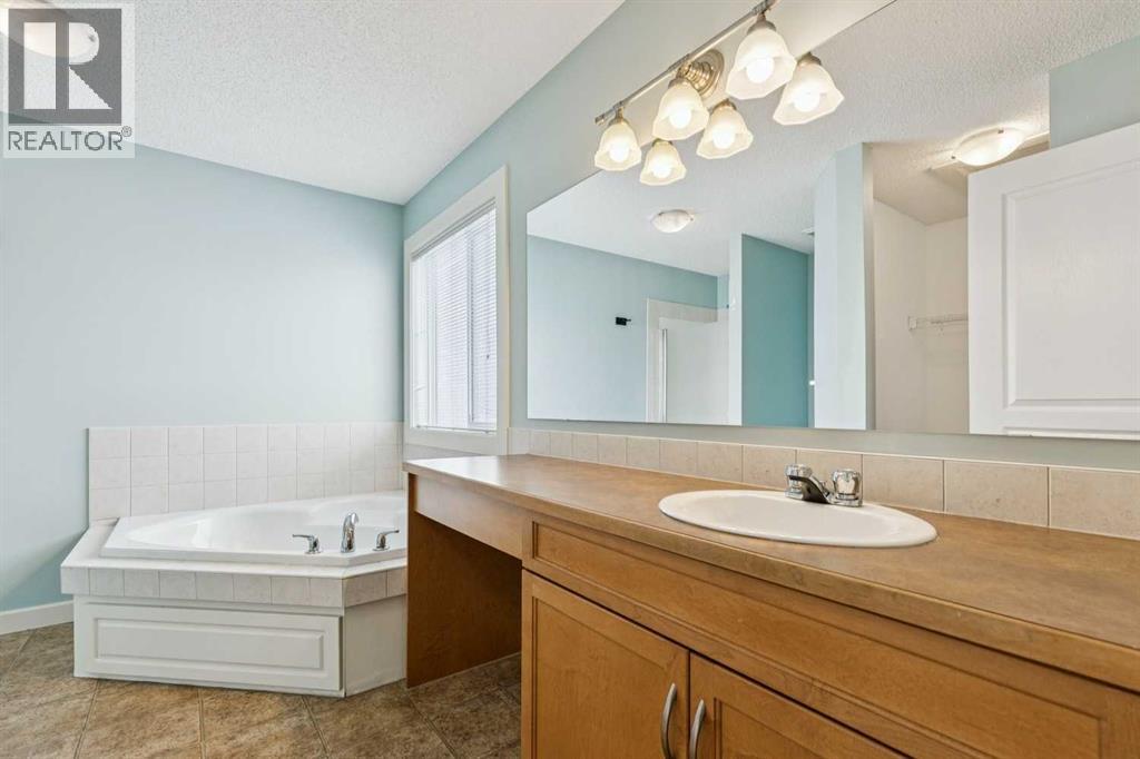 340 Sagewood Place Sw, Airdrie, Alberta  T4B 3M8 - Photo 19 - A2294268