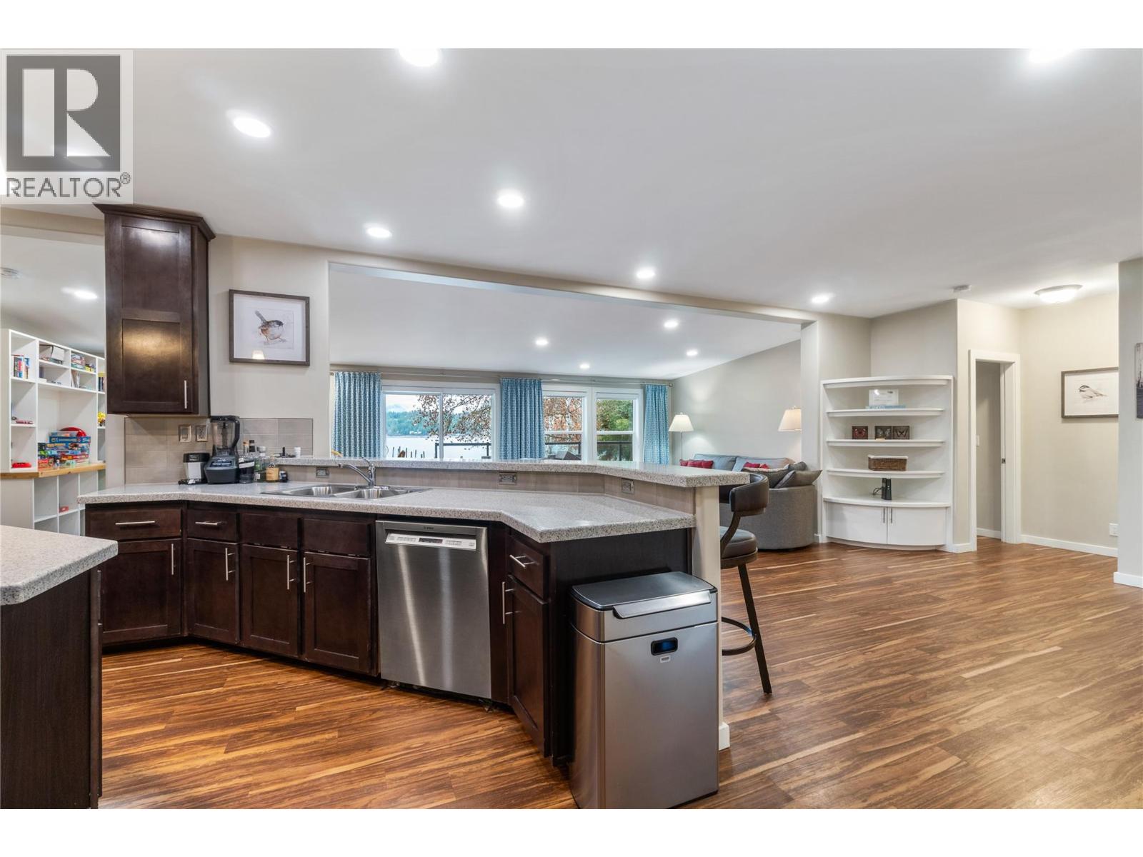 405 97a Highway, Sicamous, British Columbia V0E 2V1 - Photo 14 - 10371068