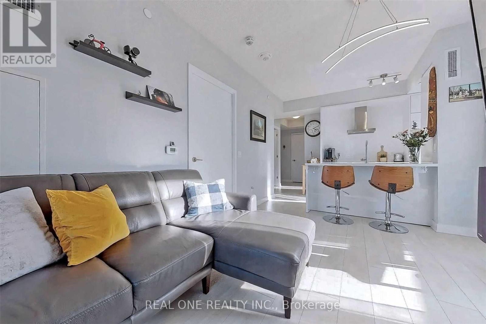 1709 - 2221 Yonge Street, Toronto (Mount Pleasant West), Ontario  M4S 2B4 - Photo 11 - C12907248