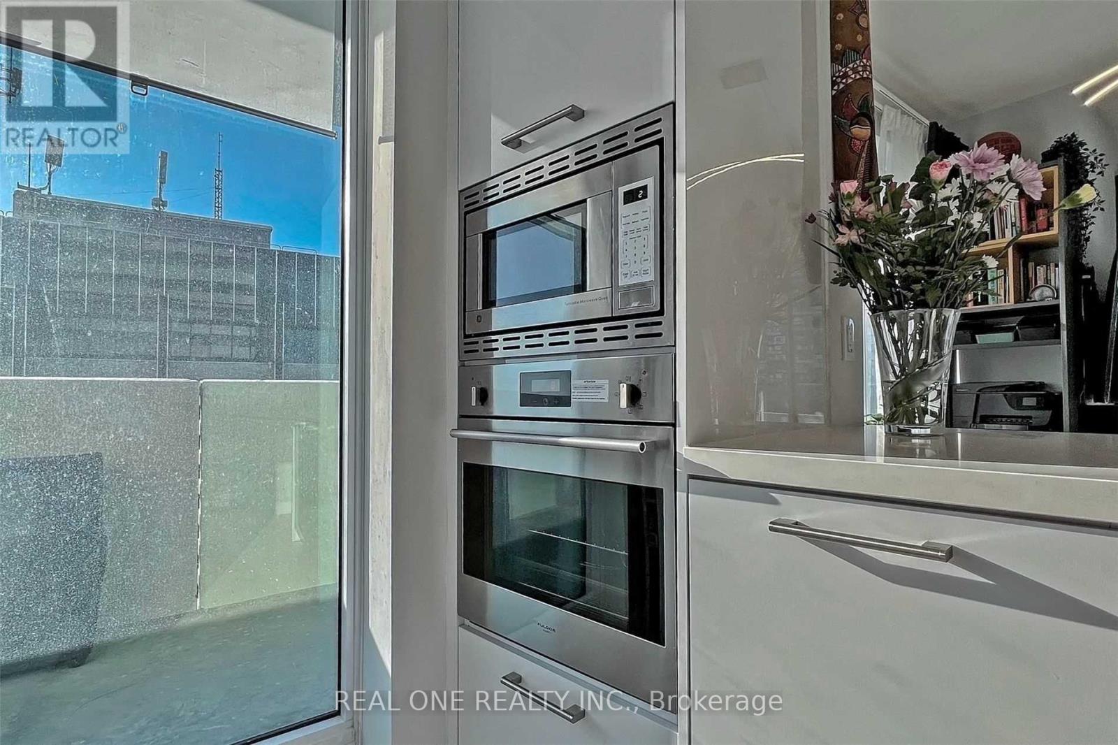 1709 - 2221 Yonge Street, Toronto (Mount Pleasant West), Ontario  M4S 2B4 - Photo 16 - C12907248