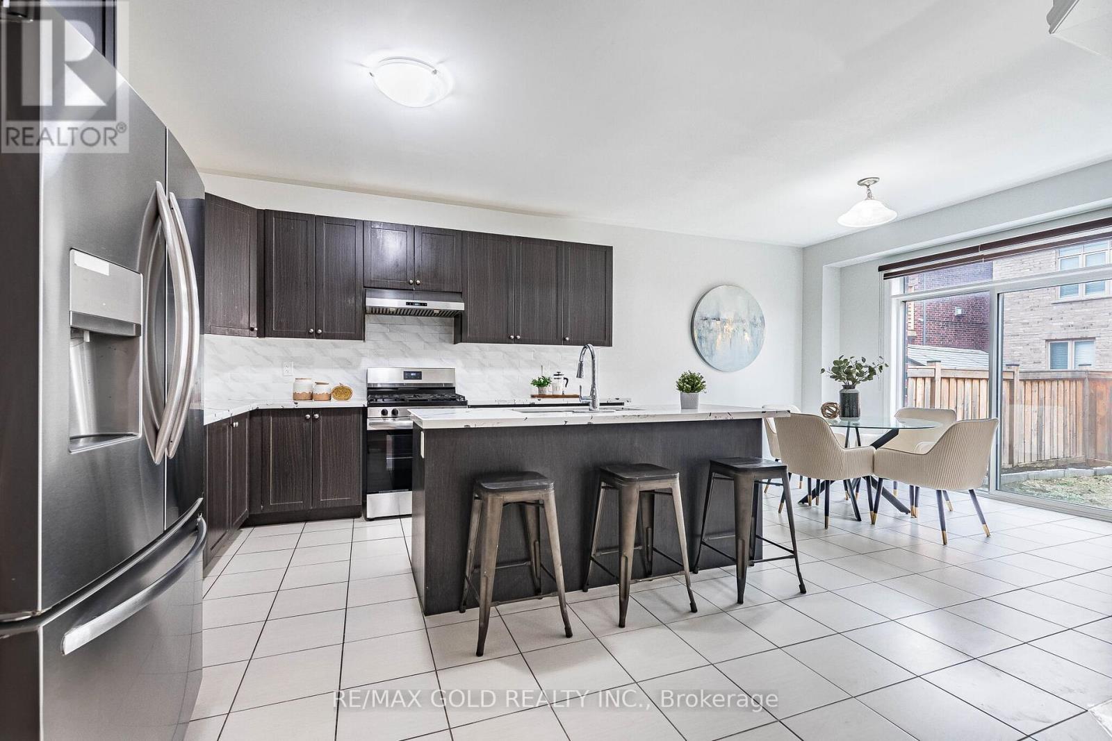 44 Roulette Crescent, Brampton (Northwest Brampton), Ontario  L7A 4R6 - Photo 17 - W12907254