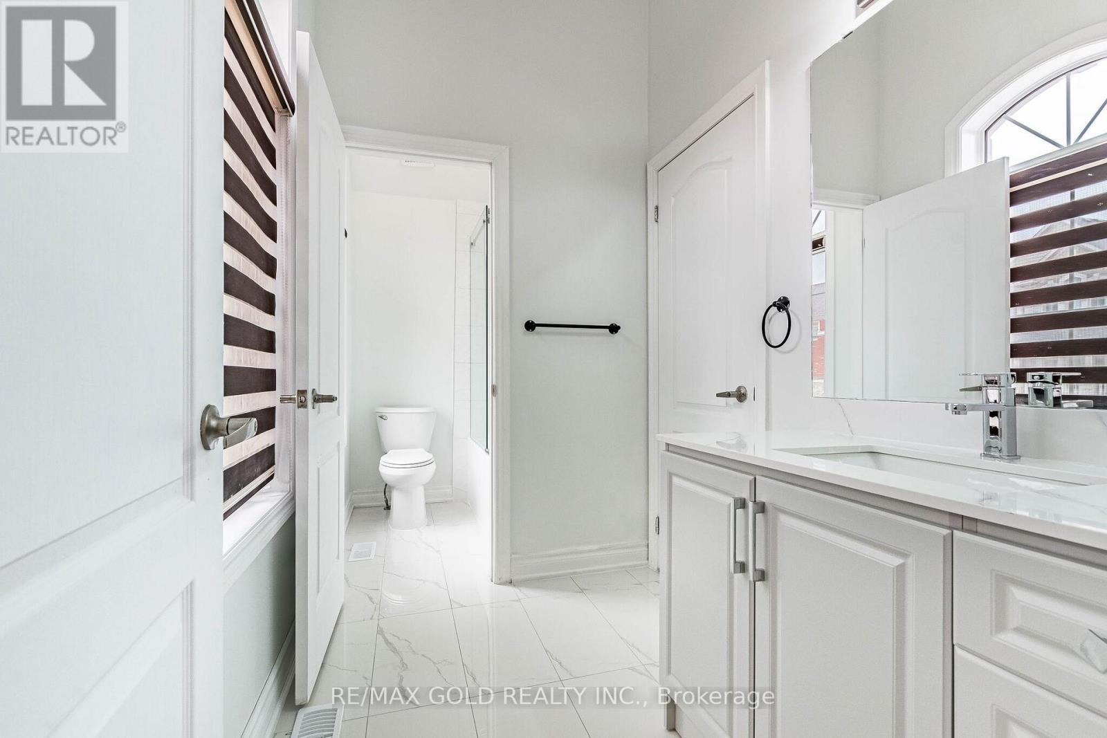 44 Roulette Crescent, Brampton (Northwest Brampton), Ontario  L7A 4R6 - Photo 30 - W12907254