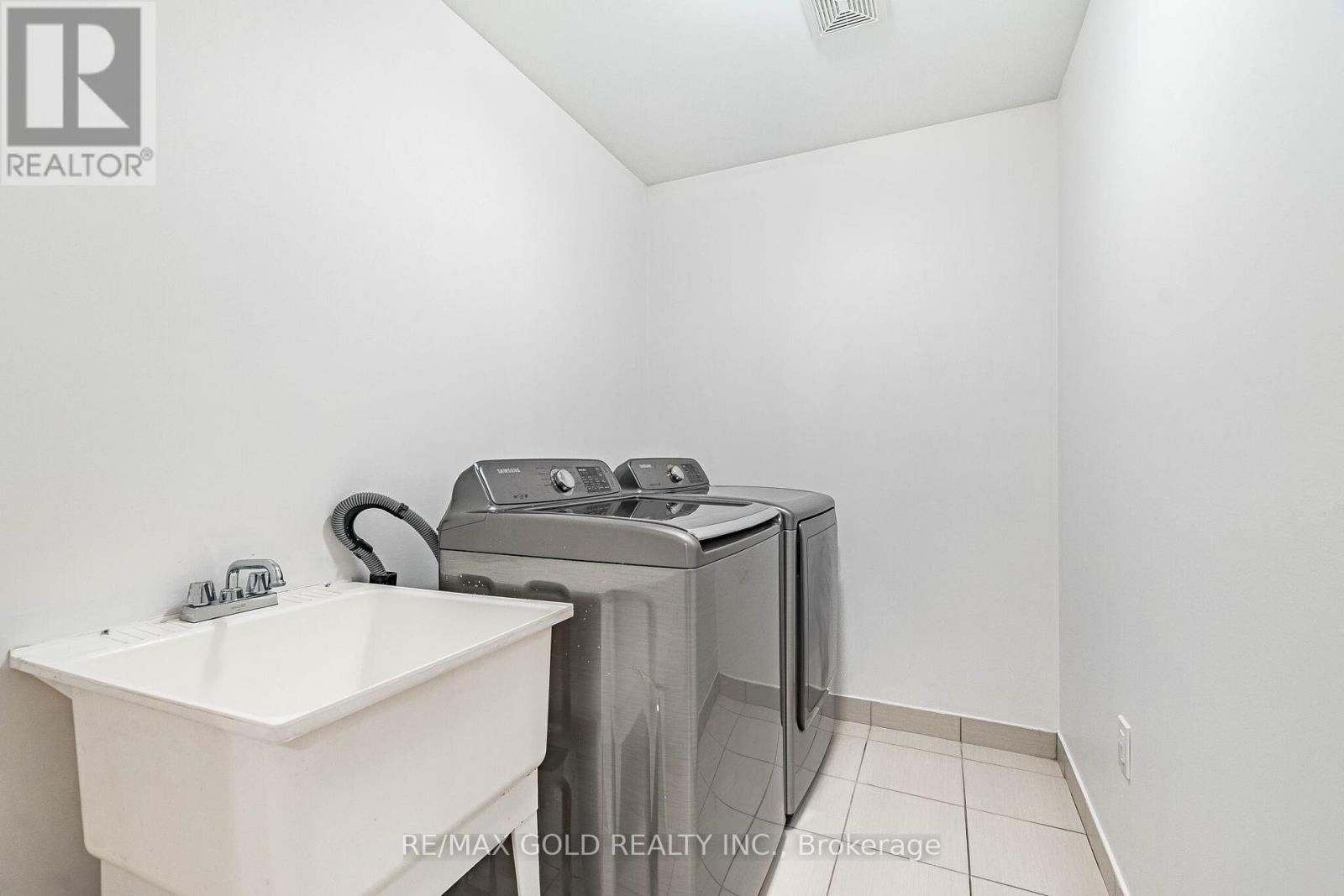 44 Roulette Crescent, Brampton (Northwest Brampton), Ontario  L7A 4R6 - Photo 31 - W12907254