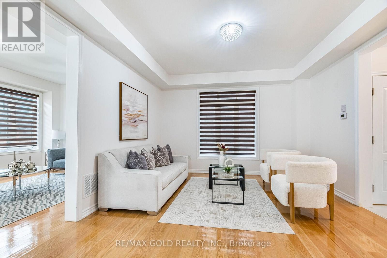 44 Roulette Crescent, Brampton (Northwest Brampton), Ontario  L7A 4R6 - Photo 7 - W12907254