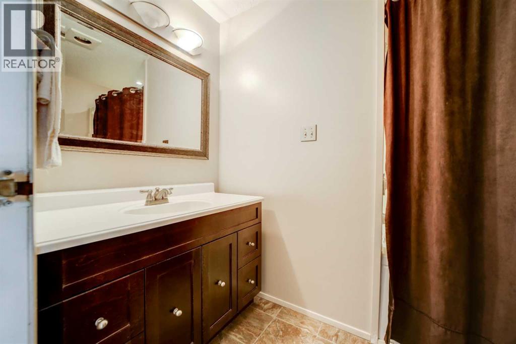 948 Main Street, Pincher Creek, Alberta  T0K 1W0 - Photo 22 - A2293801