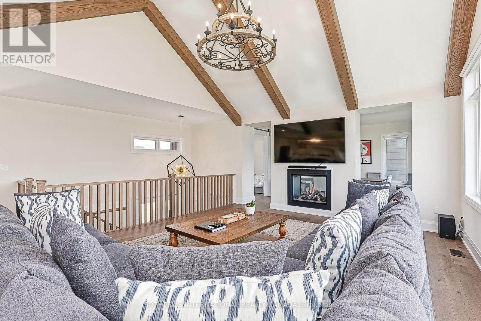 103 Stoneleigh Drive, Blue Mountains, Ontario  L9Y 4P5 - Photo 14 - X12907244