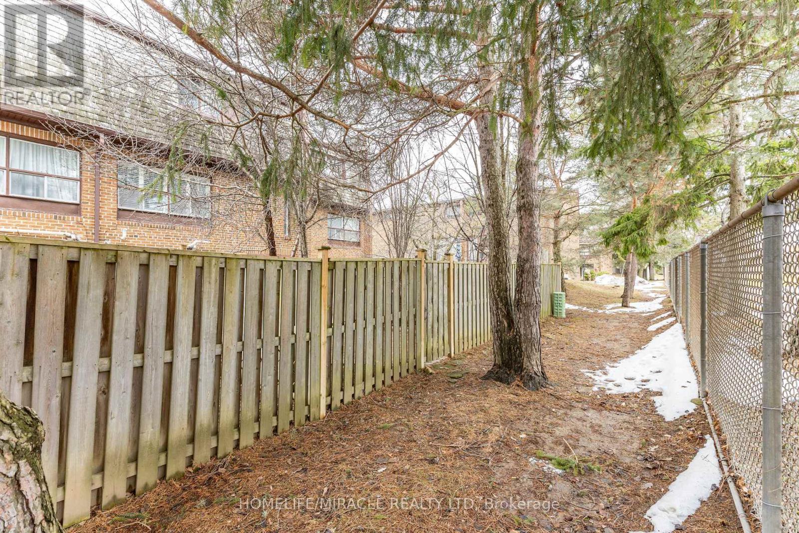 2 - 90 Castlebury Crescent, Toronto (Bayview Woods-Steeles), Ontario  M2H 1W8 - Photo 32 - C12906630
