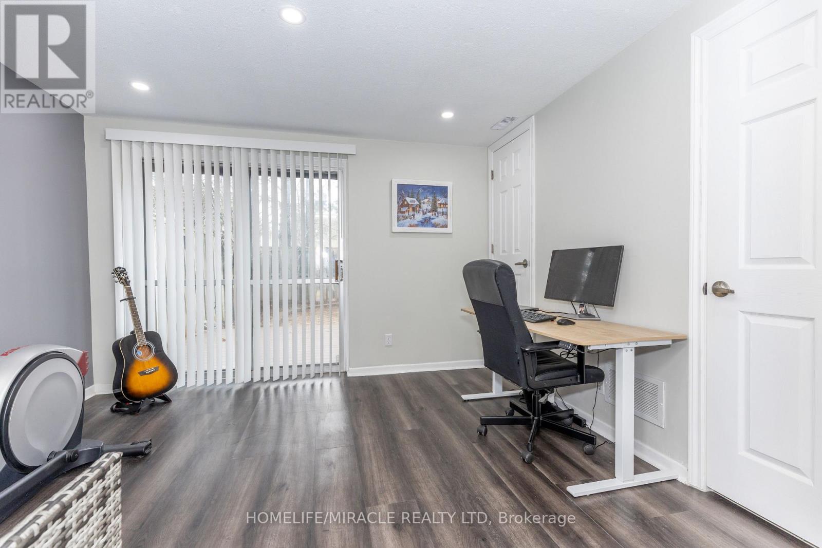 2 - 90 Castlebury Crescent, Toronto (Bayview Woods-Steeles), Ontario  M2H 1W8 - Photo 8 - C12906630