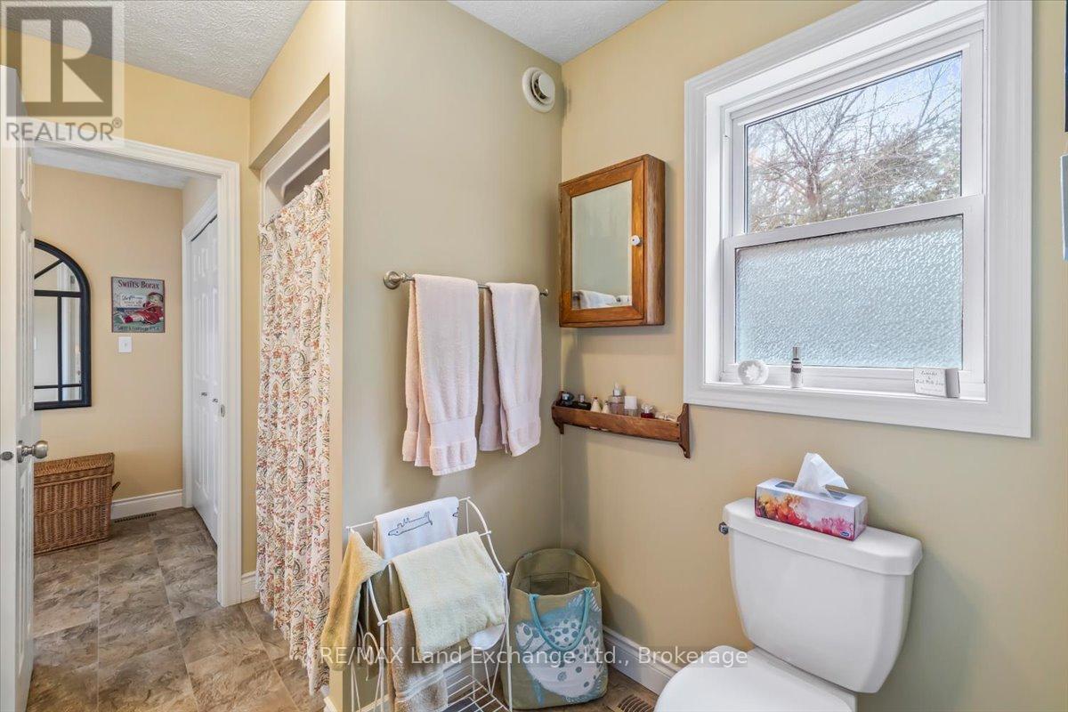 737 Green Street, Saugeen Shores, Ontario  N0H 2C4 - Photo 15 - X12907278