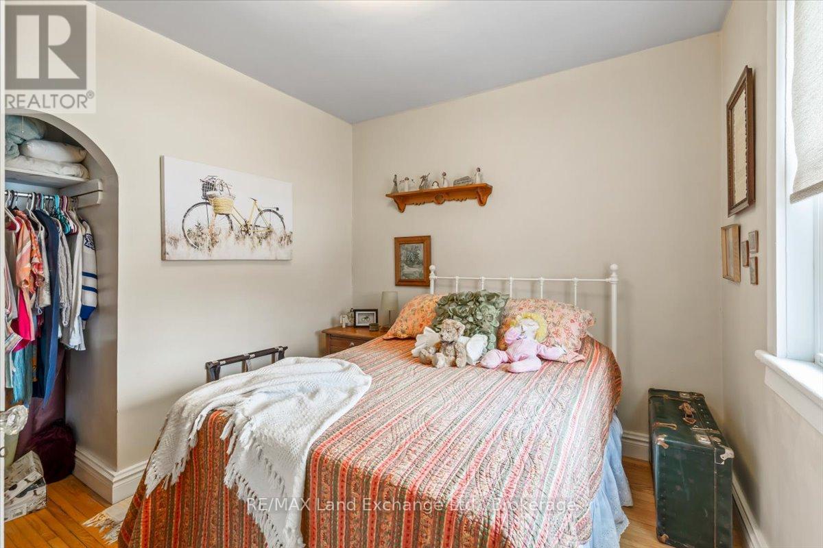 737 Green Street, Saugeen Shores, Ontario  N0H 2C4 - Photo 16 - X12907278